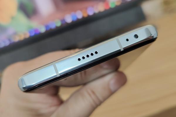 HONOR Magic4 Pro: Acustică stealth pe cifre, dar plăcută urechilor mele