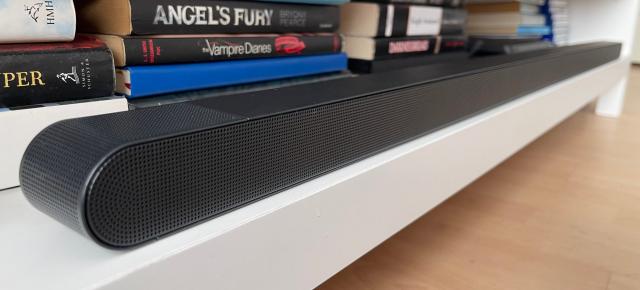 Samsung HW-S800B: Soundbar-ul care îți va încânta simțurile, cu Dolby Atmos, putere de 330W și o talie pe care boxele portabile ar fi invidioase