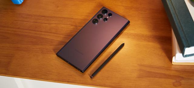 Turul Magazinelor #1130: Samsung Galaxy S22 Ultra sub 4900 lei, caiac, vesta salvare pentru sporturi acvatice, ASUS RTX 3070 la preţ bun