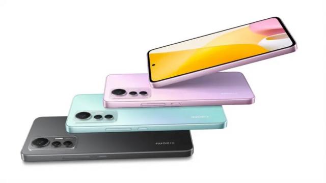 <b>Preț și disponibilitate Xiaomi 12 Lite în România</b>Există ce-i drept telefoane care sunt anunțate fără mare tam-tam, dar nu prea am asistat la scenarii în care asemenea produse apar la vânzare înainte de lansare. Este și cazul lui Xiaomi 12 Lite care la câteva zile de la apariția 