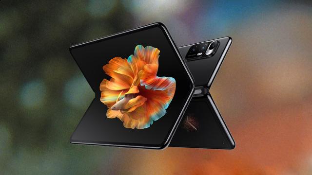 <b>Xiaomi MIX Fold 2 va sosi cu branding Leica şi avem specificațiile sale ajunse pe web</b>Din păcate telefonul pliabil Xiaomi MIX Fold nu a ajuns la noi şi e mare păcat, deoarece am fi fost tare curioşi să vedem care e treaba cu acel mecanism Liquid Lens. Ce e drept a fost un telefon mai degrabă experimental la vremea 