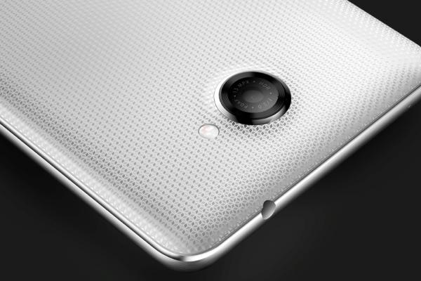 Vodafone anunță lansarea smartphone-ului Smart Ultra 7; vine cu baterie de 2960 mAh și display FHD