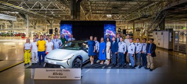 Kia dă parfum de benzină la pachet cu EV4; o campanie ciudată, dar reală, în Finlanda
