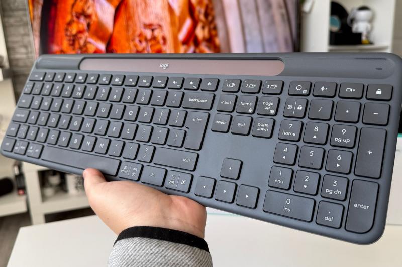 Logitech Signature Slim Solar+ K980 - Design: Logitech (34).jpg