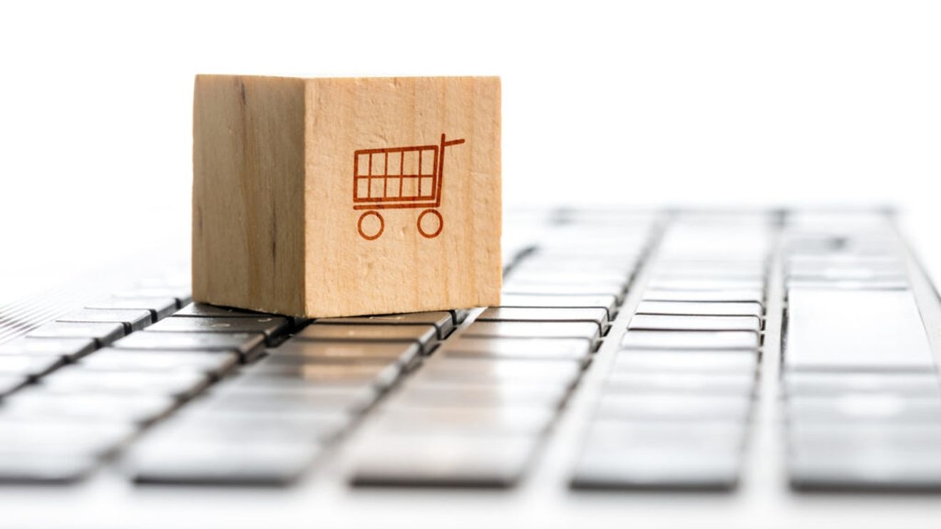 Taxele pe coletele din afara UE aduc +13% comenzi la magazinele locale; electronicele urcă cu 37%