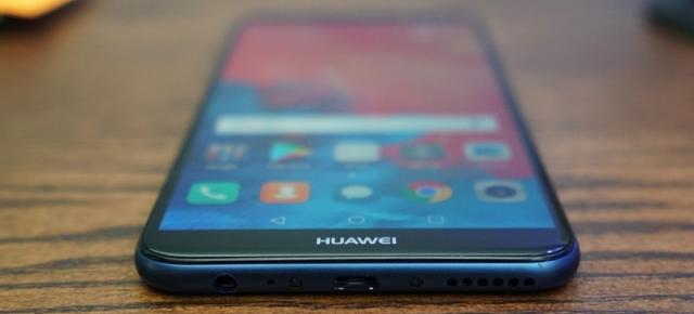 Preț și disponibilitate Huawei Mate 10 Lite în România