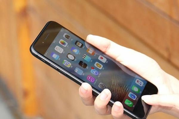 Turul Magazinelor #584: iPhone 7 la preţ de iPhone SE, OnePlus 7 şi ZenFone Max Pro (M2) la reducere + laptop Core i5 cu 8 GB RAM