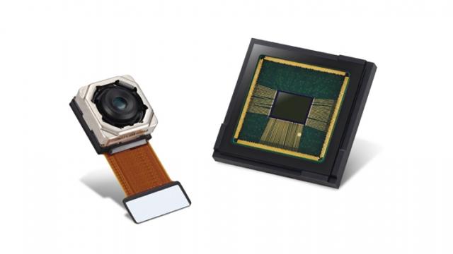 <b>Realme oferă un teaser pentru telefonul cu cameră de 64 megapixeli; Vedem o mostră foto</b>Aflam cu 2 săptămâni în urmă că Xiaomi ar putea fi prima companie care aduce pe piaţa un telefon cu cameră de 64 de megapixeli produsă de Samsung. Acum descoperim că şi Oppo are în pregătire un asemenea 