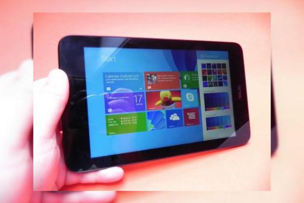 ASUS VivoTab Note 8 Review: Windows 8.1 full Într-un pachet compact, cu ecran sub așteptări (Video)
