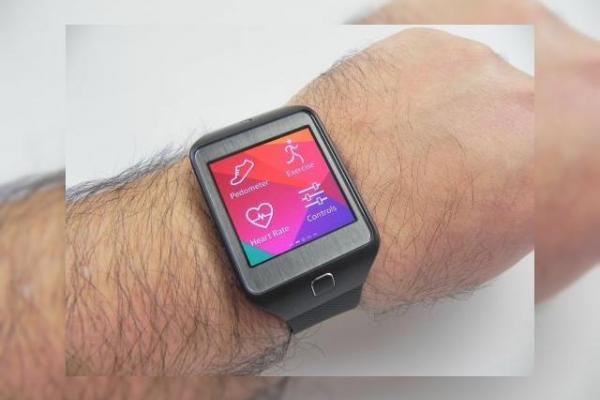 Samsung Gear 2 Neo review: plastic, nu premium, Tizen, nu Android, câteva funcții atractive (Video)