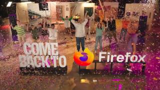 Firefox își face reclamă pe ritmurile „Dragostea din tei”! Hitul românesc revine într-o campanie internațională cu vedetele internetului