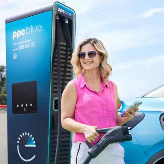Încarci mașina cât faci cumpărături: PPC blue se extinde la Altex și BRICO