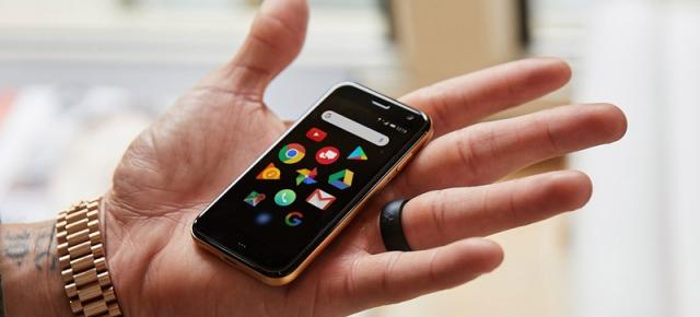 Palm Phone devine oficial; Un telefon în miniatură, cu ecran de 3.3 inch ce are rol de companion pentru smartphone-ul deja deținut