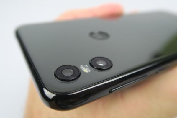 Motorola pregătește un mod de captură nocturnă numit Night Vision; Ar putea sosi pe Motorola One, One Power și G7 Plus