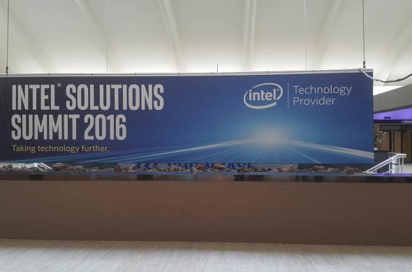 Intel Solution Summit 2016: 13072950_250321528654905_1435697641_o (1).jpg