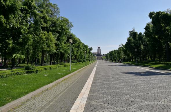 Plan îndepărtat (Samsung Galaxy S7 vs Huawei P9 vs Xiaomi Mi 5): Huawei P9