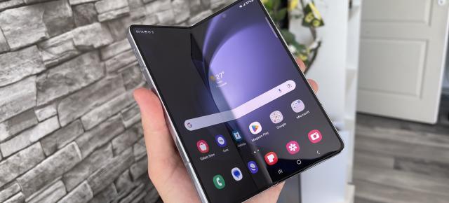 Turul Magazinelor #1341: Samsung Galaxy Z Fold 5 sub 6800 lei, Galaxy S23 FE în România, microfon streaming la reducere