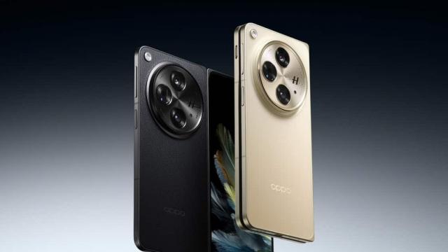 <b>OPPO Find N3 a fost anunțat oficial! Pliabilul tip carte aduce procesor Snapdragon 8 Gen 2, cameră triplă Hasselblad, design atractiv</b>După cum vă anunțăm în urmă cu câteva zile, data de 19 octombrie ne aduce debutul oficial al smartphone-ului pliabil OPPO Find N3. Avem rival nou pentru Galaxy Z Fold5, practic, terminalul sosind cu elemente de design noi față de predecesor. E chiar primu