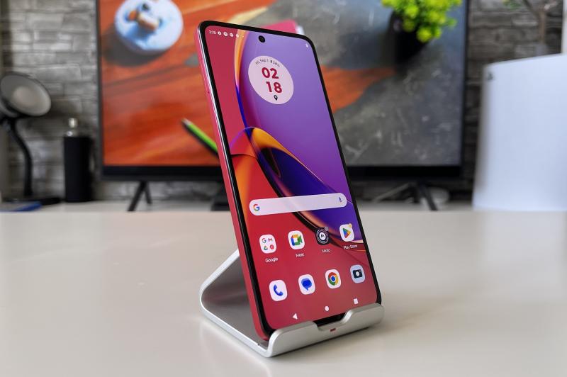 Motorola Moto G84 - Galerie foto Mobilissimo.ro: Motorol- Moto-G84_084.jpg