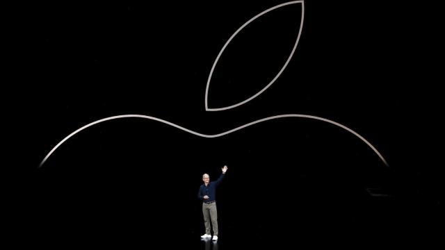 <b>Uniunea Europeană va pune Apple sub acuzare în această săptămână pentru practici anti competitive</b>După ce Apple a avut parte de articole de presă cu ceva hype după lansarea de săptămâna trecută, acum e gata să fie sancţionată de UE. În această săptămână firma din Cupertino va fi pusă sub acuzare de autorităţile 