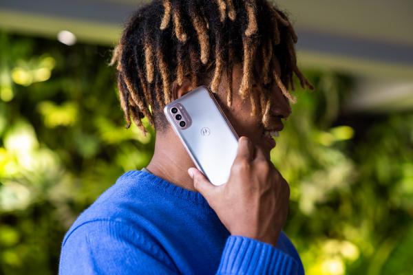 Motorola anunță lansarea lui Moto G41, telefon cu baterie de 5000 mAh și cameră foto cu OIS