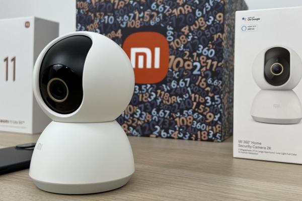 Xiaomi Mi 360 Home Security Camera 2K Unboxing: cameră de securitate, cu interfon şi viziune nocturnă (Video)