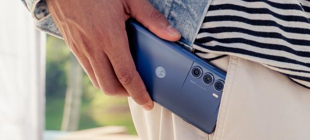 Preț și disponibilitate Motorola Moto G200 în România 