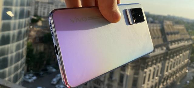 vivo V21 5G: Acustică mono, volum satisfăcător