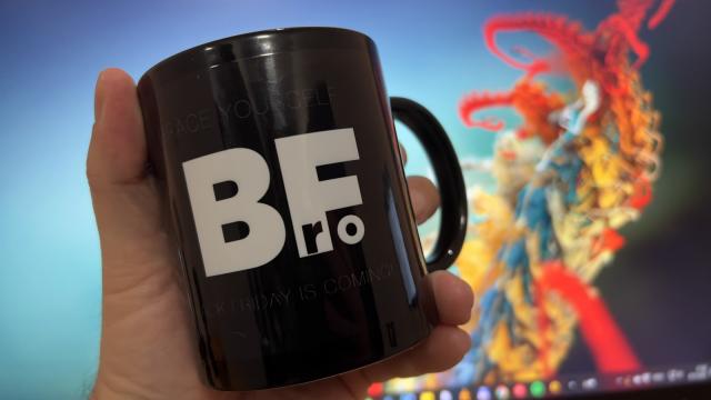 <b>Mobicast #367: Dezbatere "Ce cumperi de Black Friday 2021?", probleme Pixel 6, Redmi Note 11 lansare, Facebook devine Meta</b>Am revenit cu un nou podcast, aproape la fel de lung ca un film de această dată, episodul Mobicast #367. E primul episod din noiembrie şi primul din 19 octombrie încoace. Ultima ediţie a fost înregistrată la câteva ore după evenimentul