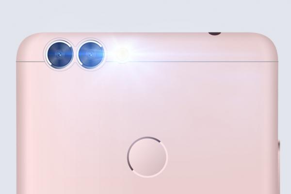 BLUBOO îşi lansează primul telefon cu cameră duală: modelul BLUBOO Dual are corp metalic unibody, ecran Sharp de 5.5 inch