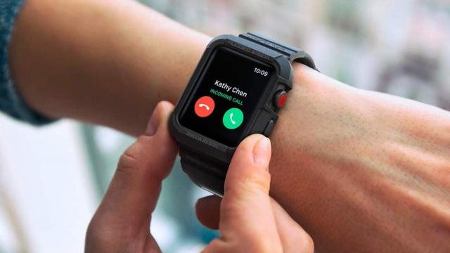 <b>Apple Watch ar putea primi o variantă robustă, cu un debut așteptat pe final de an sau la început de 2022</b>Weekend-ul aduce vești neașteptate din partea celor de la Bloomberg care au aflat pe seama unor surse faptul că Apple ia în calcul posibilitatea lansării unui Apple Watch robust/rugged