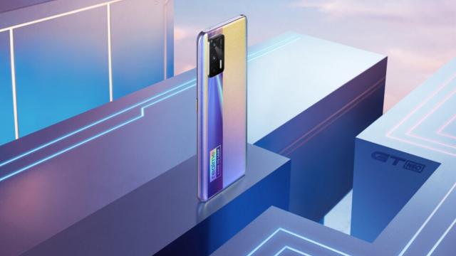 <b>Realme GT Neo în configurație cu 12GB de RAM apare în Geekbench; Telefonul este așteptat pe 31 martie</b>Realme GT Neo urmează să debuteze pe 31 martie în China. Acesta ar urma să fie primul telefon cu ecran curbat al companiei și procesor Dimensity 1200. Se credea inițial că va sosi în variante cu 6GB și 8GB de memorie RAM. Totuși, va exista și o