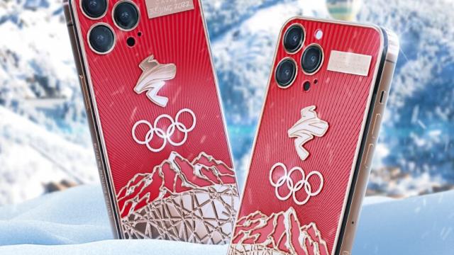 <b>iPhone 13 Pro a primit o ediţie specială pentru Olimpiada de la Beijing, suflată cu aur</b>Pe 4 februarie a început Olimpiada de Iarnă de la Beijing, iar cu această ocazie compania Caviar a lansat variante de iPhone 13 Pro şi 13 Pro Max împodobite pentru această ocazie. Caviar este o firmă din Rusia care şi-a făcut un business din a personaliza