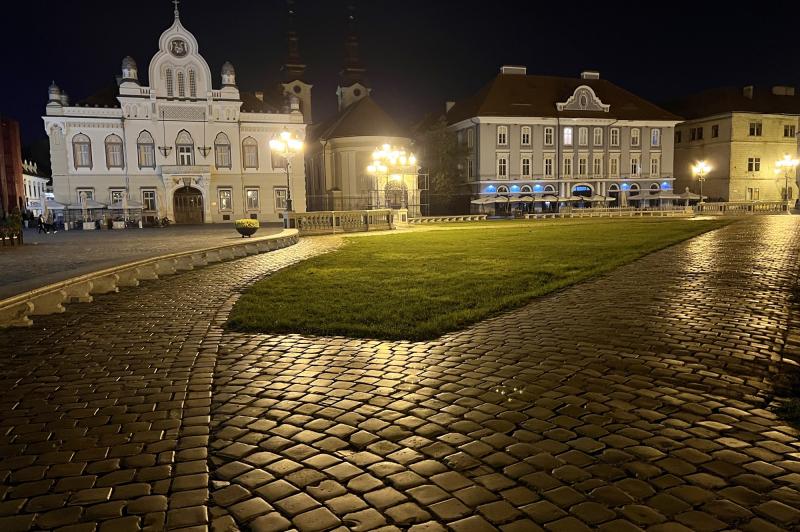 Apple iPhone 13 Pro - Mostre Foto (seara): Photo 17-10-2021, 00 11 10.jpg