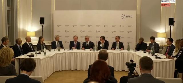 Microsoft anunță lansarea "Trusted Tech Alliance" alături de alți 15 lideri globali, o alianță pentru consolidarea încrederii în tehnologie