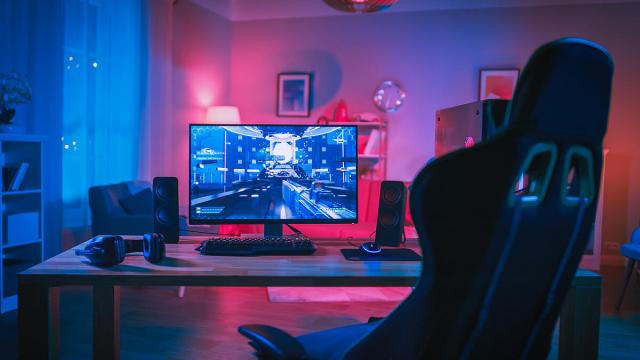 <b>Pe lista de REDUCERI REALE Altex avem azi un super PC de gaming cu RTX 2070 Super și un aparat foto premiat</b>Cei de la Altex continuă să ne prezinte zi de zi REDUCERI REALE în secțiunea dedicată de pe site, iar astăzi avem pe lista de recomandări un super PC de gaming pentru cei care vor