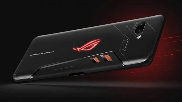 <b>ASUS ROG Phone 3 are încă o scăpare: a fost certificat de către EEC și ar putea debuta luna viitoare</b>ASUS ROG Phone III a avut parte de încă o scăpare în această săptămână, de această dată prin intermediul unei certificări EEC. Consensul este că ASUS îşi va lansa noul smartphone de gaming