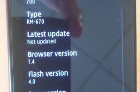 Nokia 700 (Zeta), acum În imagini proaspete - iată Symbian Belle: nokia_n7_4.jpg