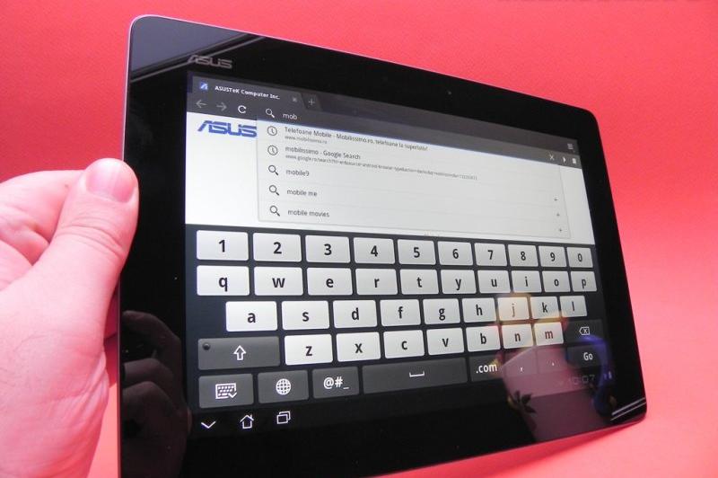 Review ASUS Transformer Prime - prima tabletă quad-core Tegra 3 surprinde plăcut prin performanta grafică, display și promite revoluția cu Android 4.0! (Video): asus_eee_pad_transformer_prime_review_mobilissimo_ro_16.jpg