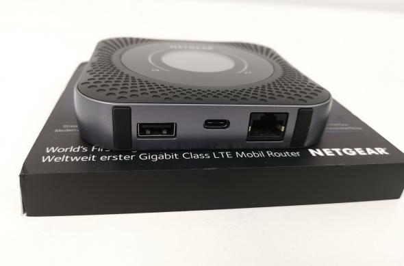 Netgear Nighthawk M1: Netgear-Nighthawk-M1_028.jpg