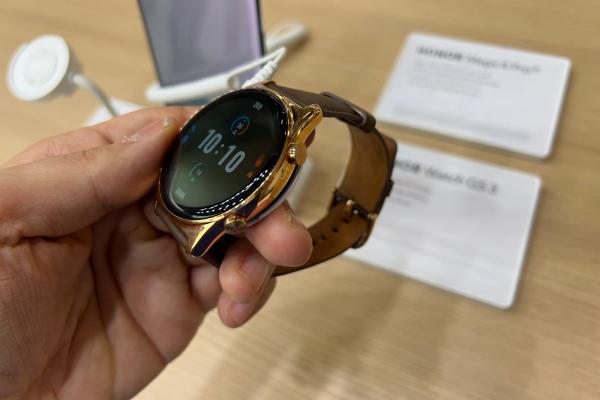 Honor Watch GS 3 - Fotografii hands-on de la IFA 2022