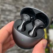 HUAWEI FreeBuds 6 Review: căștile open-fit nu mai înseamnă compromis la sunet! În sfârșit bas profund, medii clare și înalte savuroase