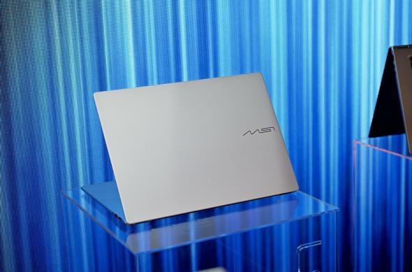 MSI - Laptopuri cu AI și ediții speciale, de design: DSC_8198.jpg