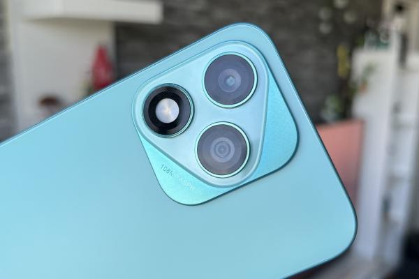 HONOR 400 Lite: Camera livrează culori plăcute, close-up-uri arătoase, dar lipsește OIS-ul...și se simte