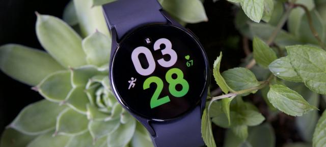 RESIGILATUL ZILEI #51: Samsung Galaxy Watch5 (44mm, BT) – smartwatch cu ecran Super AMOLED, senzor BioActive și 40h autonomie, acum cu reducere 50%