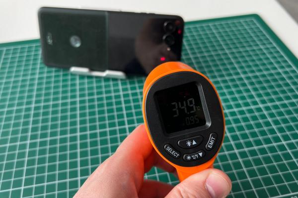 Motorola razr 60 Ultra - Test temperatură