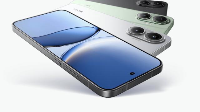 <b>Redmi Turbo 4 Pro inaugurează procesorul Snapdragon 8s Gen4 și aduce baterie MASIVĂ de 7550 mAh</b>Continuă lansările de final de aprilie iar astăzi facem cunoștiință și cu Redmi Turbo 4 Pro, un smartphone care are vibe de iPhone 16 dacă îl privești din spate. Este modelul ce inaugurează procesorul Snapdragon 8s Gen4 și aduce baterie 