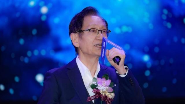 <b>Asus își întărește strategia AI în 2025; venituri și profituri în creștere puternică</b>Asus își propune să devină o companie AI de top în 2025 prin strategia „Ubiquitous AI · Incredible Possibilities”, consolidându-și astfel poziția pe piața tehnologiei globale. La adunarea generală a acționarilor programată pentru 28 mai, compania va..