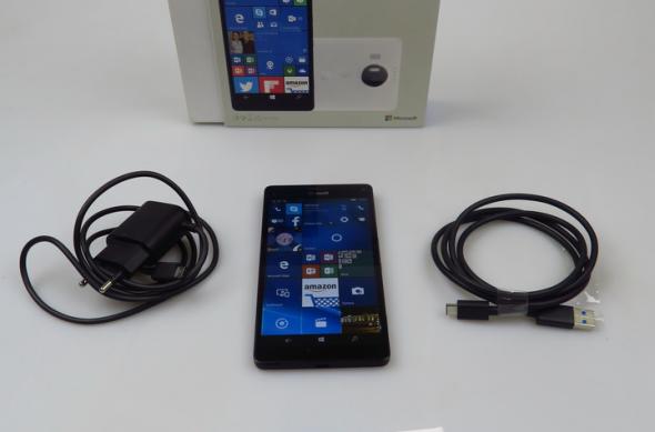 Microsoft Lumia 950 XL - Unboxing: Microsoft-Lumia-950-XL_001.JPG