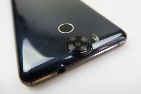 Ulefone Power: Cameră neglijabilă, cu o patină neplăcută peste imagini